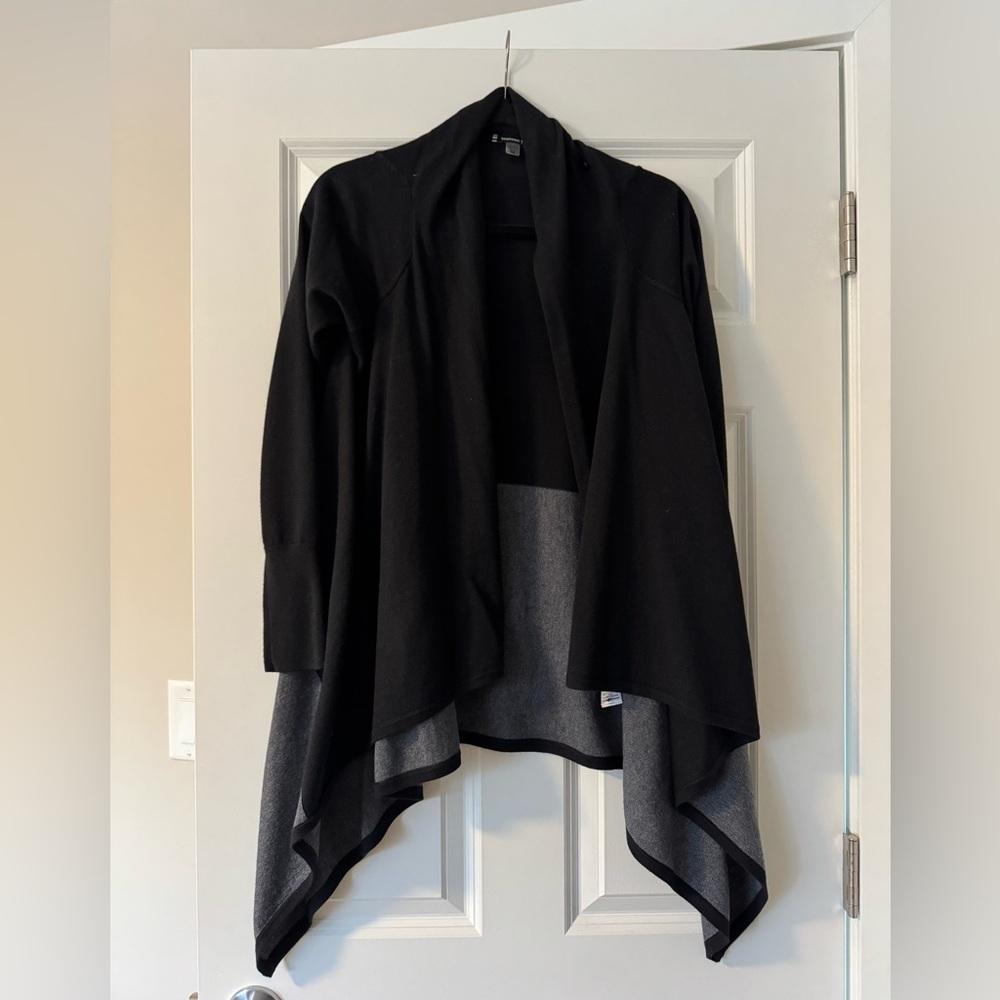 Smartwool Edgewood wrap sweater, black and grey, medium